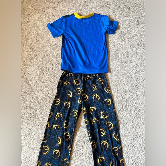 2 sets of boys pajamas size S - Picture 4 of 7